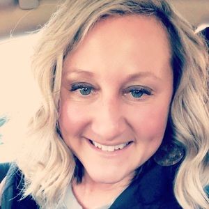 Meet your Posher, Renee